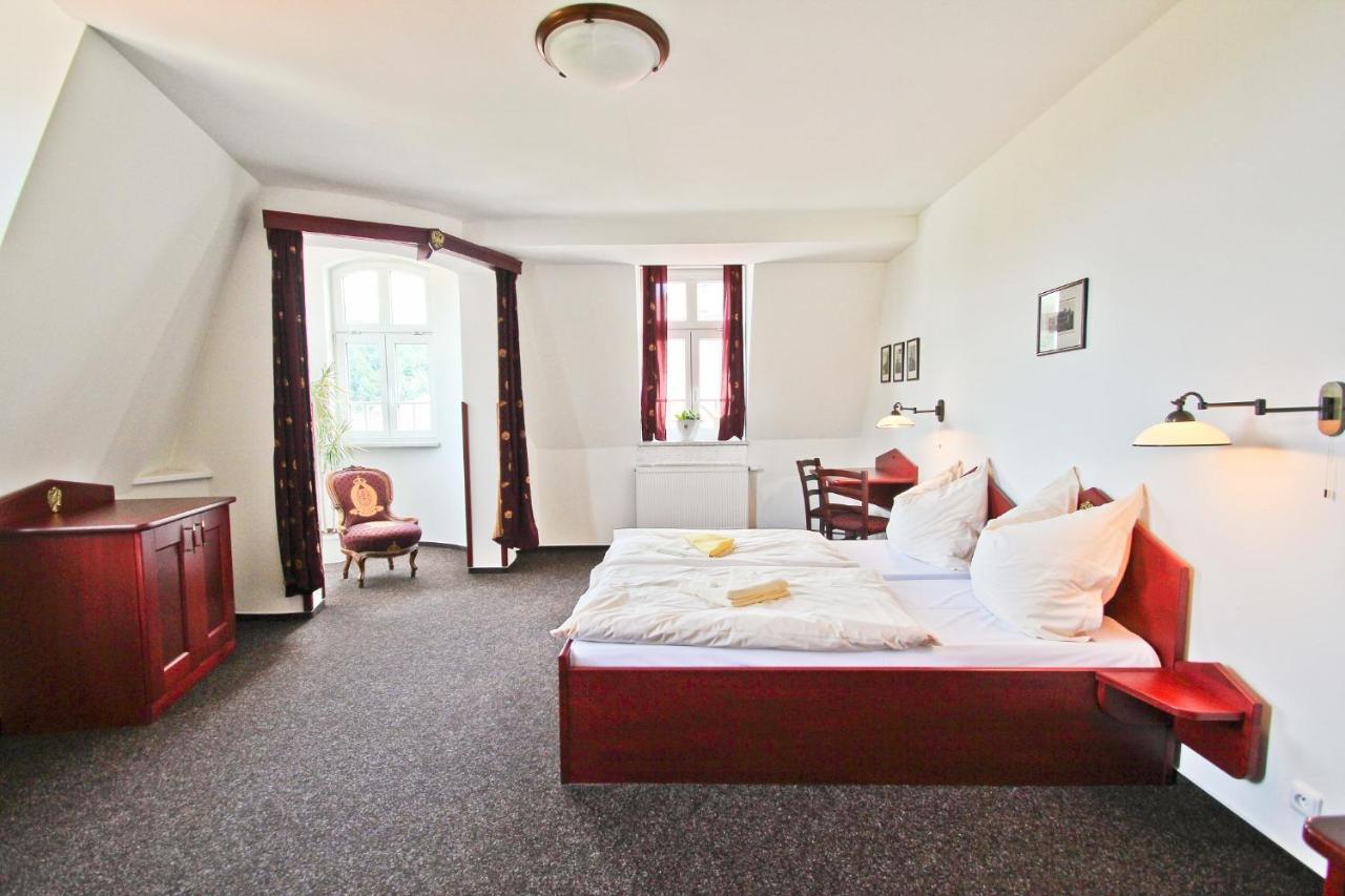 Hotel Cisar Ferdinand Loket Room photo