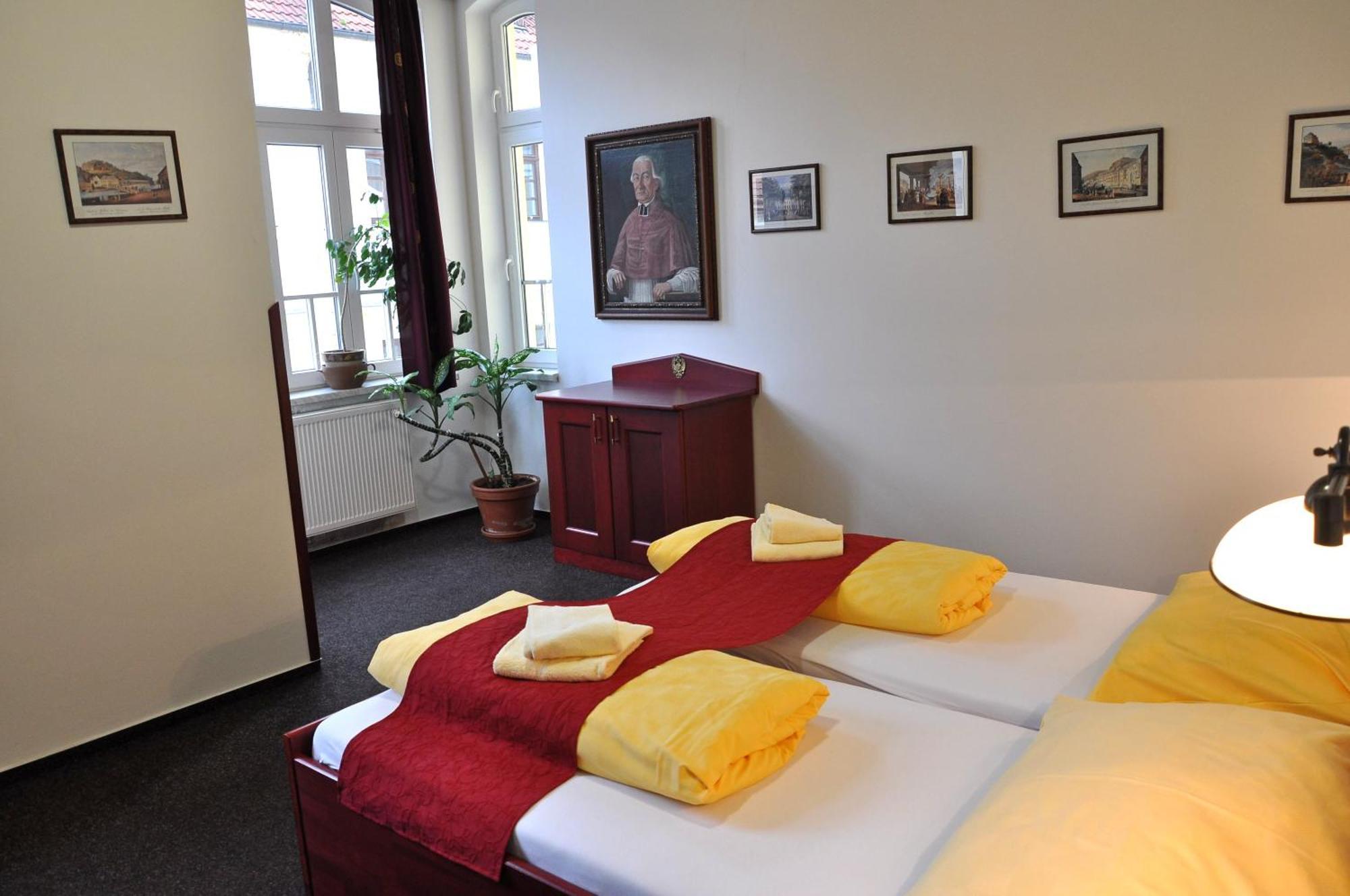 Hotel Cisar Ferdinand Loket Exterior photo