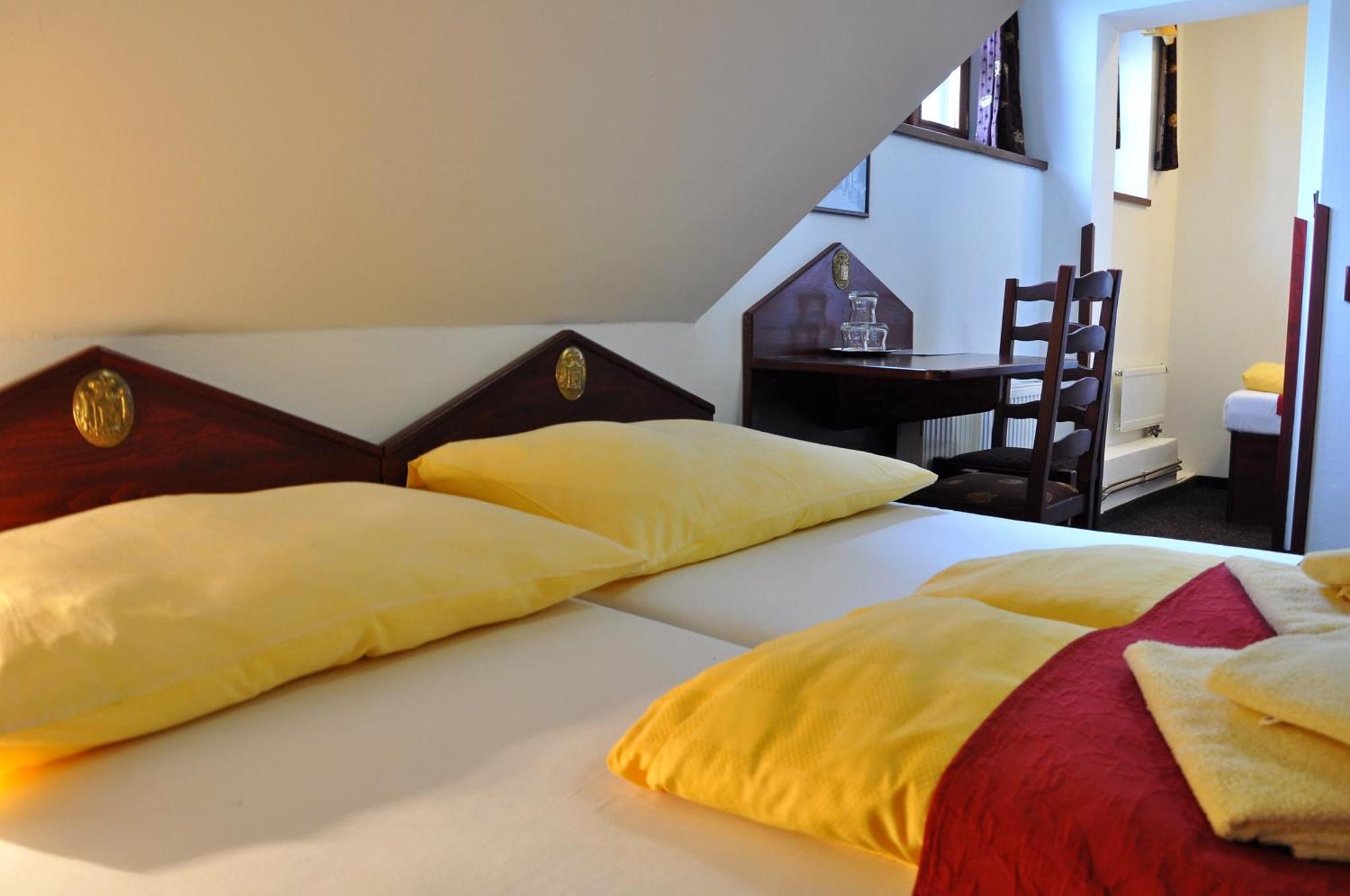 Hotel Cisar Ferdinand Loket Room photo
