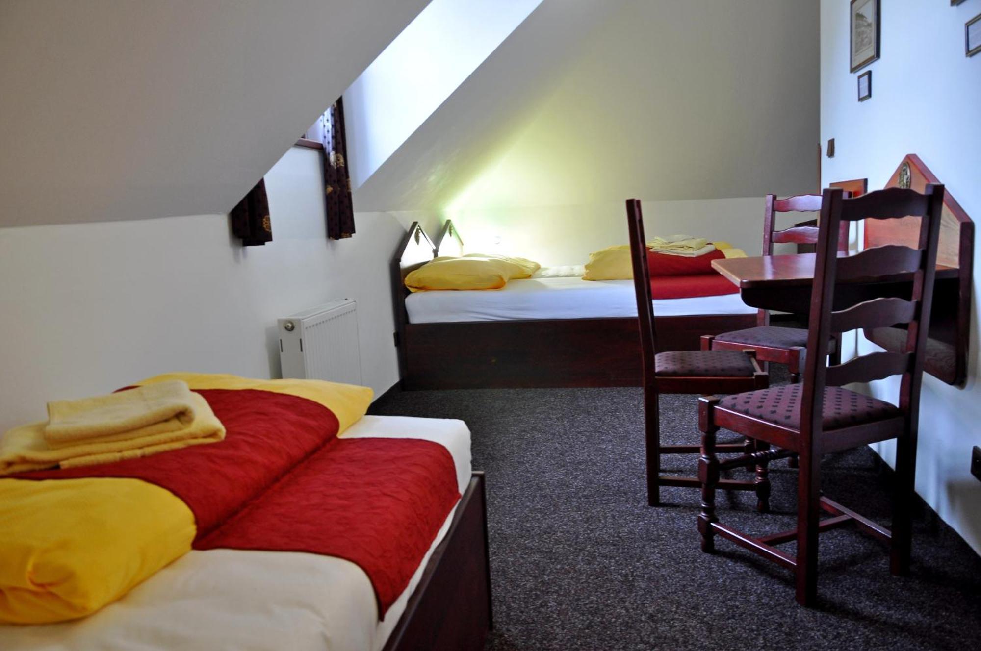 Hotel Cisar Ferdinand Loket Room photo